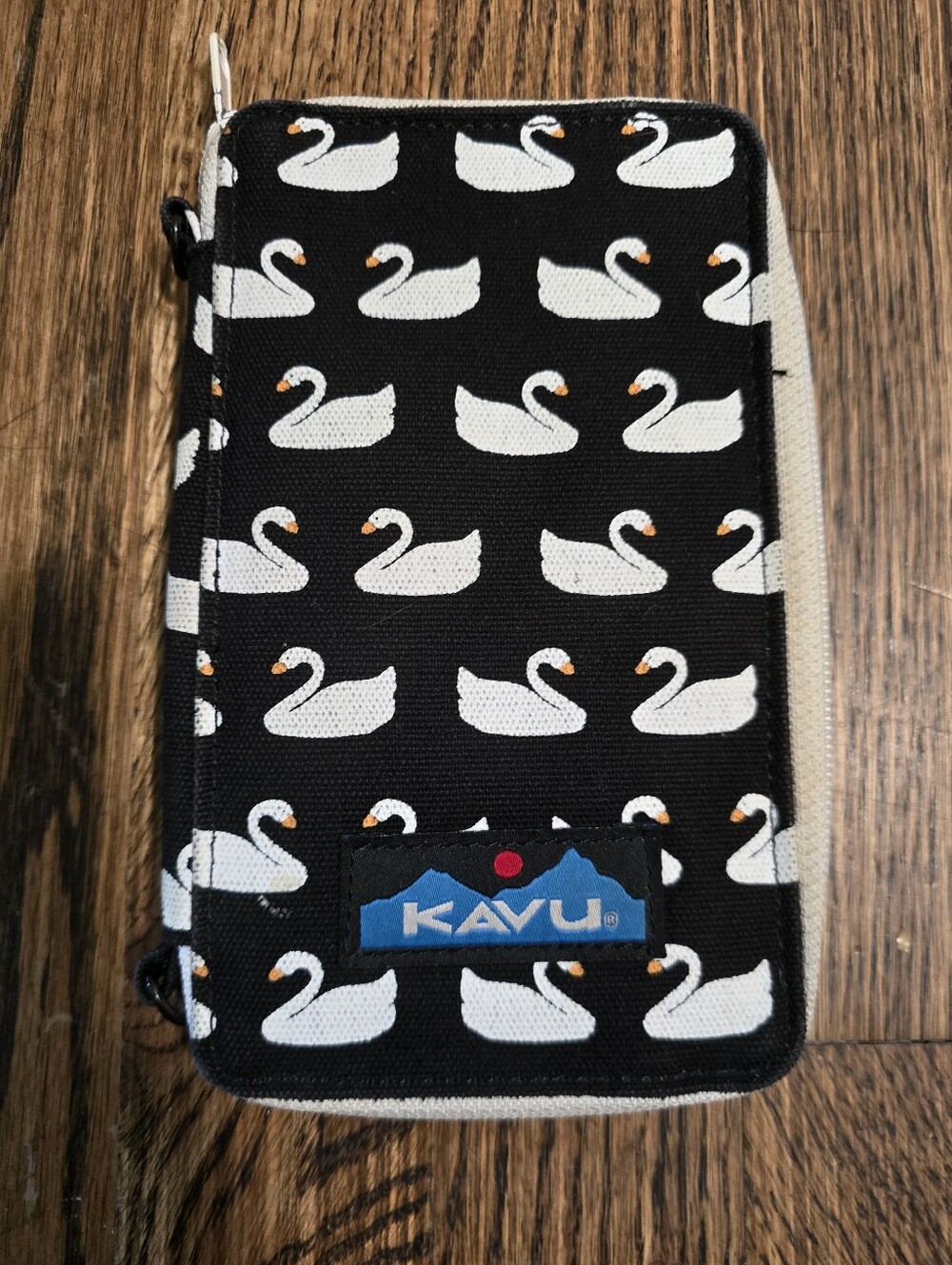 KAVU Go Time Wallet